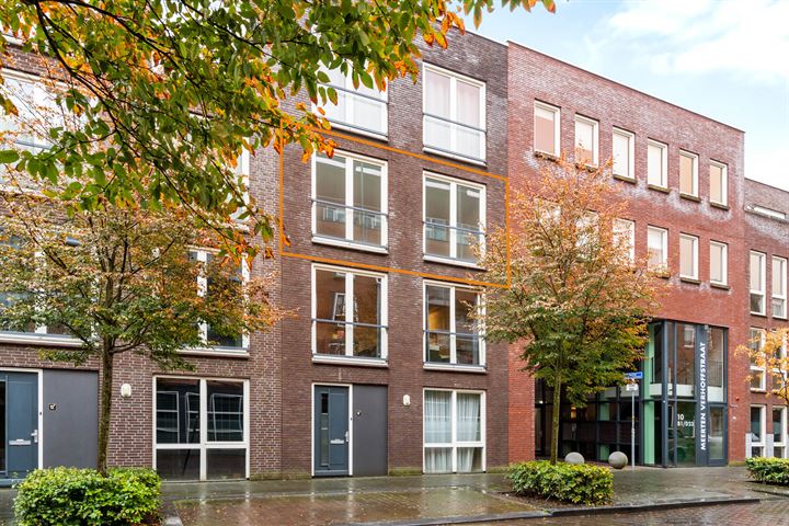 Bekijk foto 1 van Meerten Verhoffstraat 10-C12