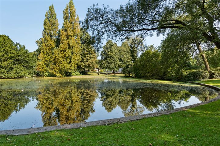 Bekijk foto 37 van Meerten Verhoffstraat 10-C12