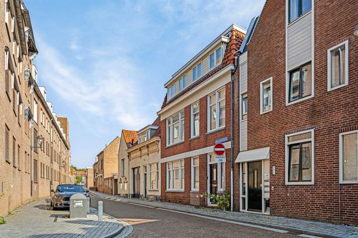 View photo 36 of Minderbroederstraat 4