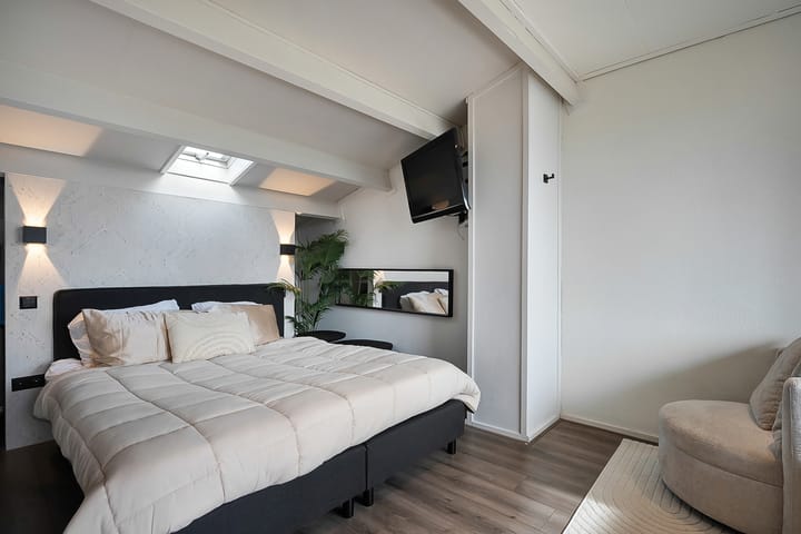 Foto 27 van Saturnusstraat 48