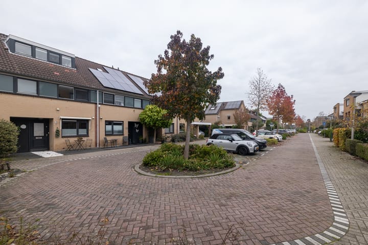 Photo 27 of van Goghlaan 56