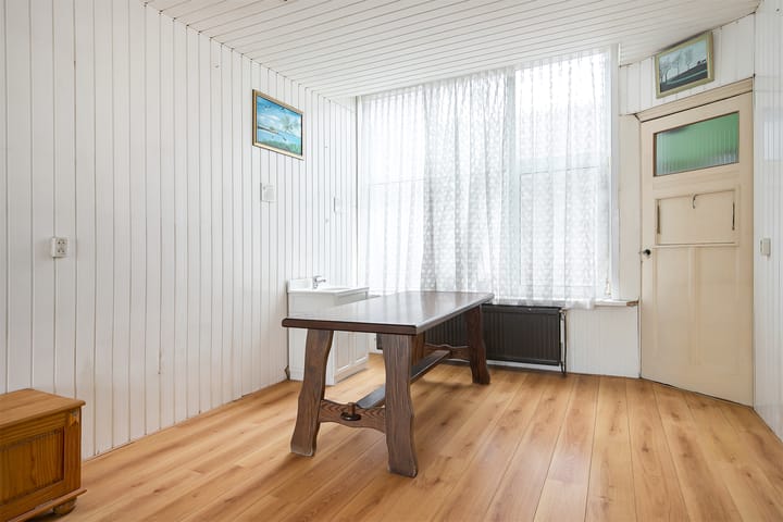 Photo 14 of Loosduinseweg 1027