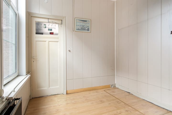 Photo 21 of Loosduinseweg 1027