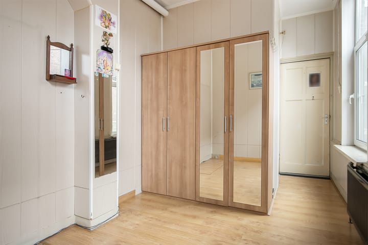 Photo 22 of Loosduinseweg 1027