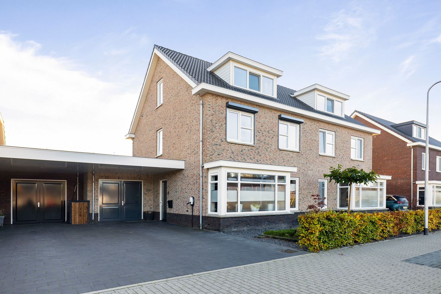 Foto 1 van Hoenlo 53