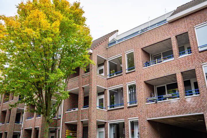 Foto 35 van Deken van Oppensingel 111