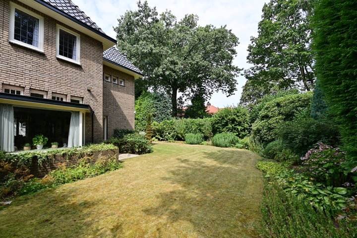 Bekijk foto 18 van Graaf Florislaan 3