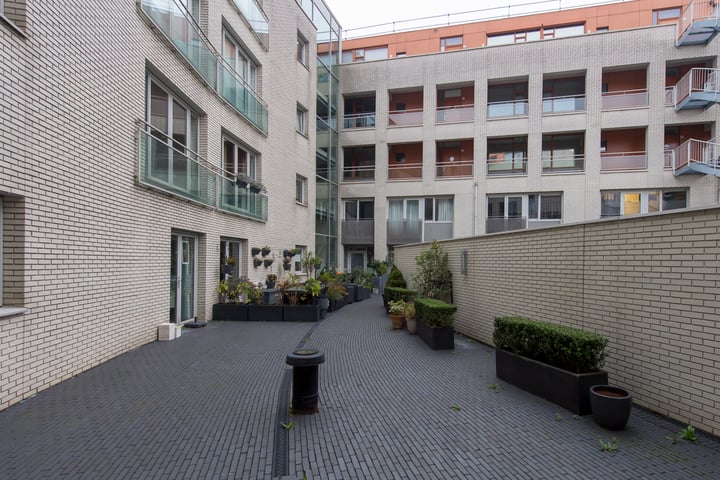 Bekijk foto 14 van Koestraat 246