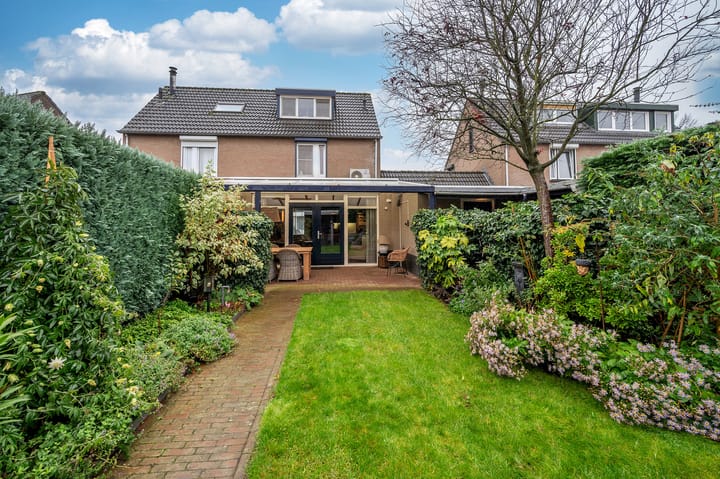 Foto 30 van Ganzerikstraat 11