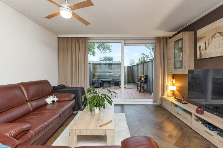 Foto 2 van Desdemonastraat 55