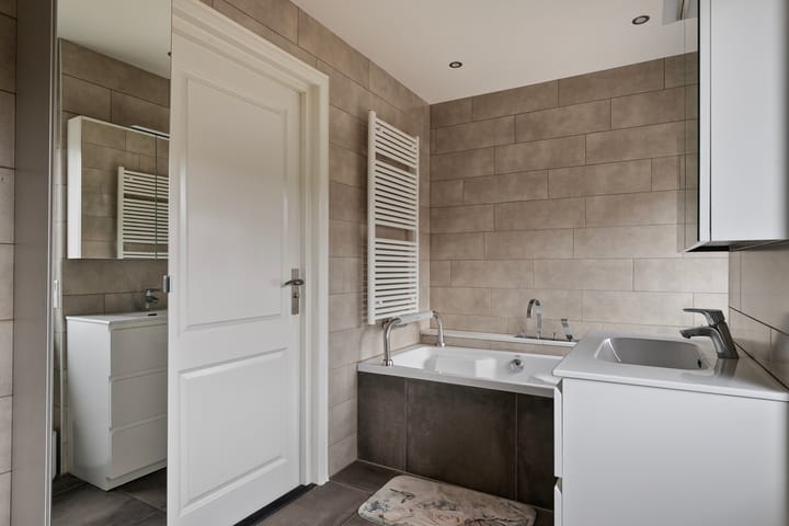 Foto 27 van Dr. H.P. Heinekenstraat 7