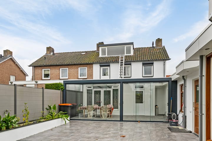 Foto 35 van Dr. H.P. Heinekenstraat 7