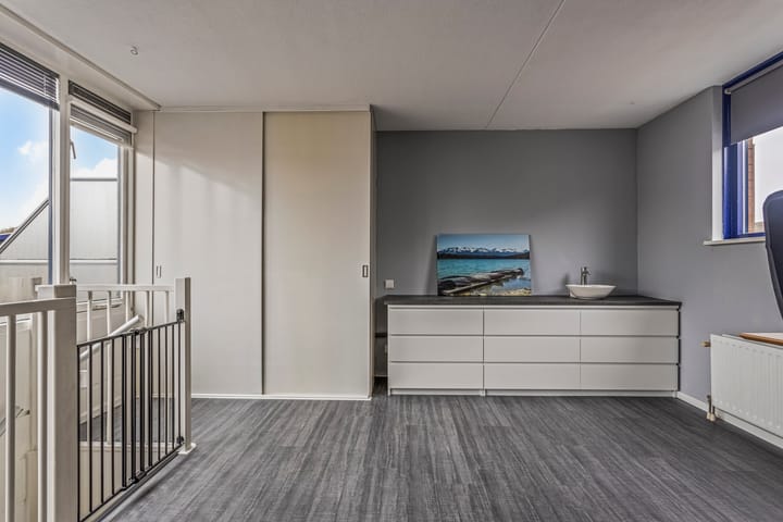 Photo 22 of Bremenstraat 74