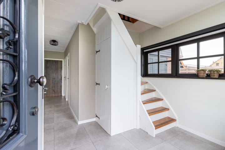 Photo 3 of Viersprong 10