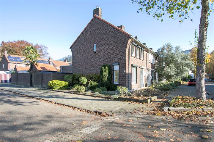 Bekijk foto 2 van Nieuwstraat 34