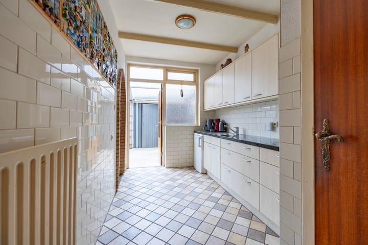 Foto 6 van Helfrichstraat 10