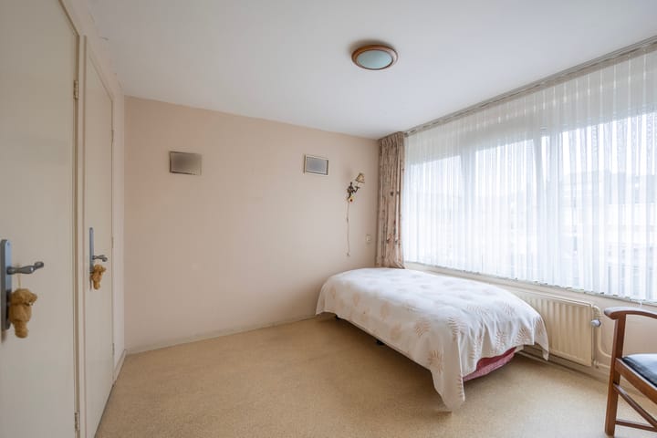 Foto 15 van Helfrichstraat 10