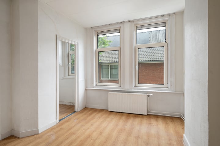 View photo 9 of Adamshofstraat 170-A