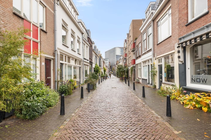 View photo 14 of Willemstraat 49-B