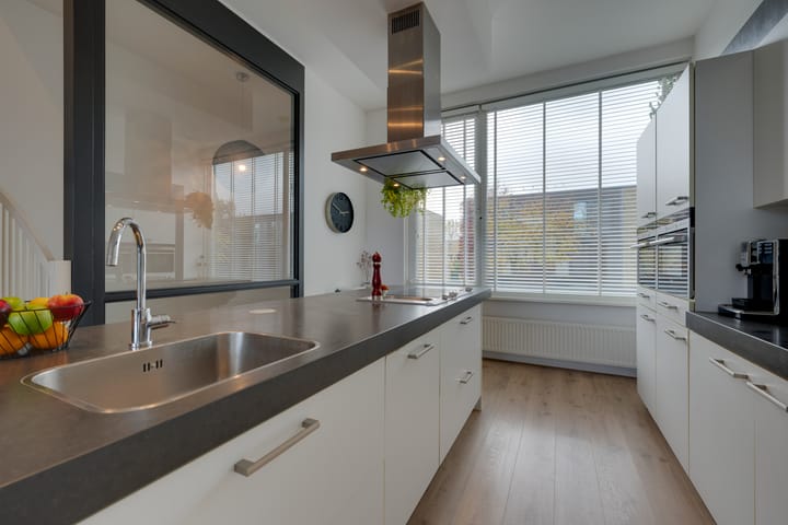 Photo 24 of Jan Vrijmanstraat 147