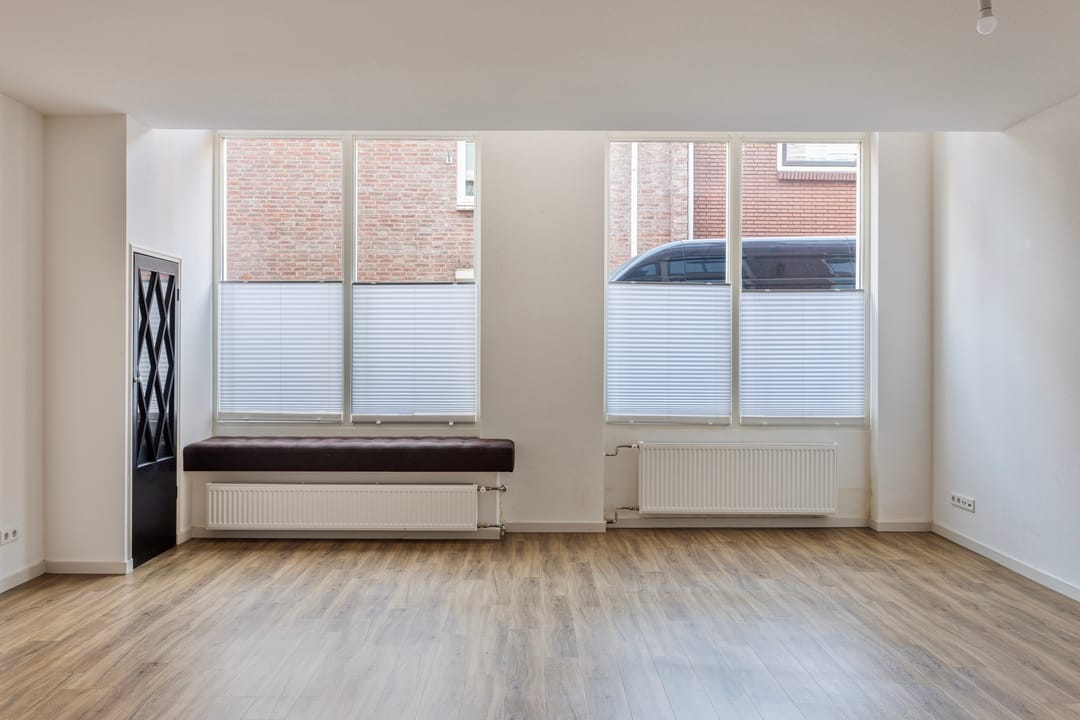 Foto 11 van Monsterstraat 4-B