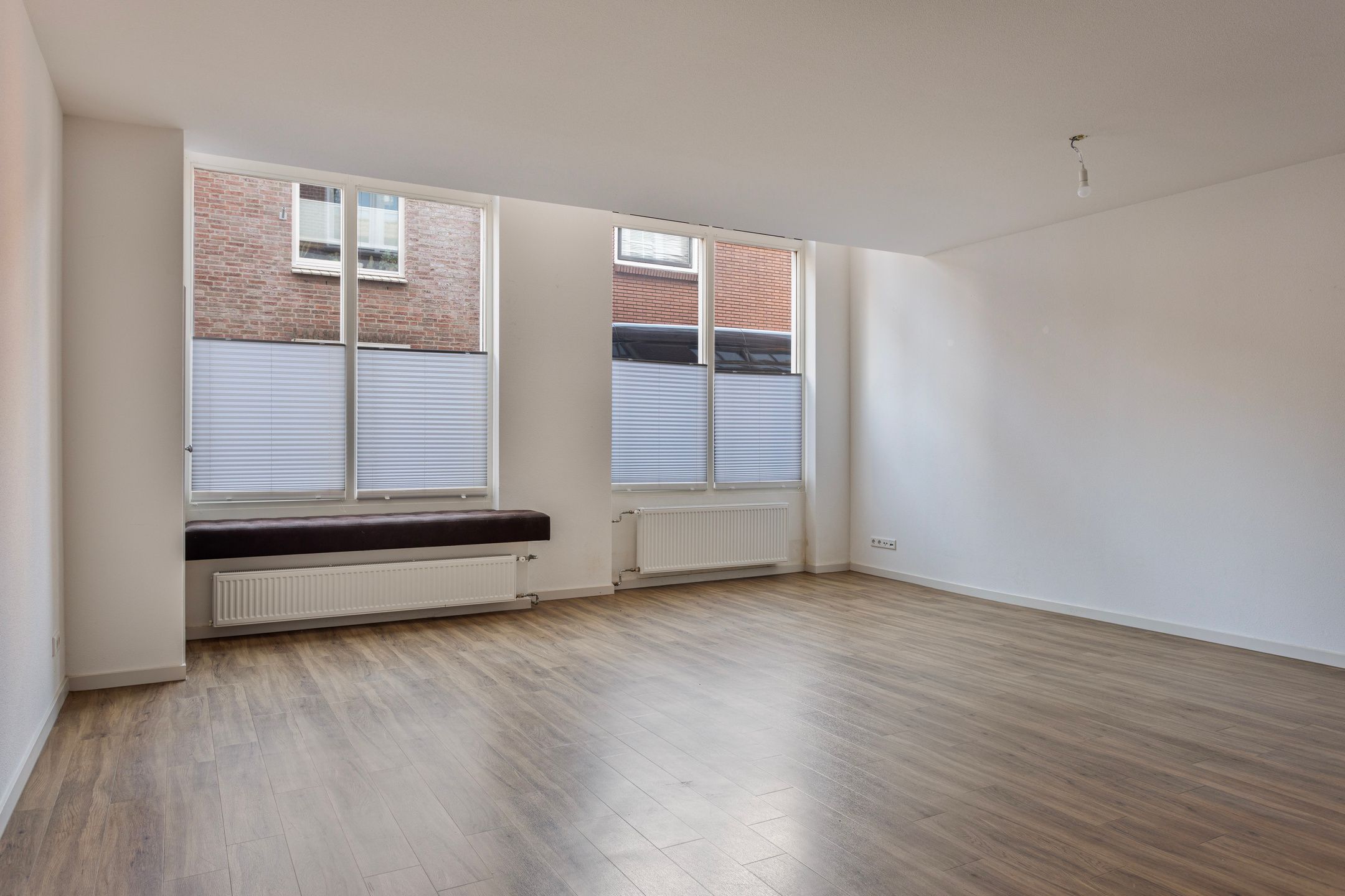 Foto 12 van Monsterstraat 4-B