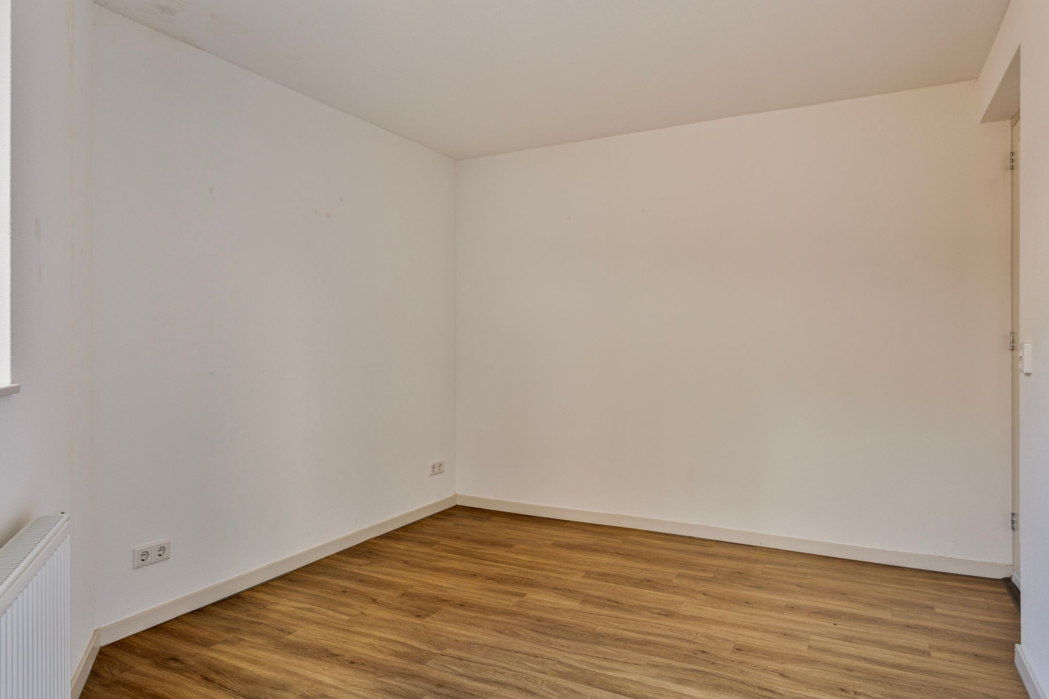 Foto 21 van Monsterstraat 4-B