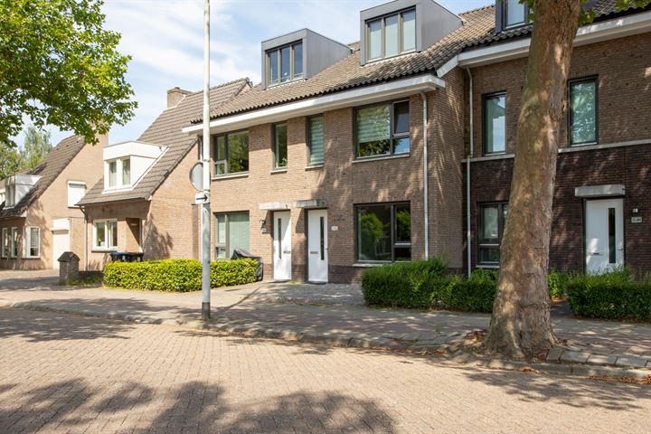 View photo 14 of Rijnstraat 2-42