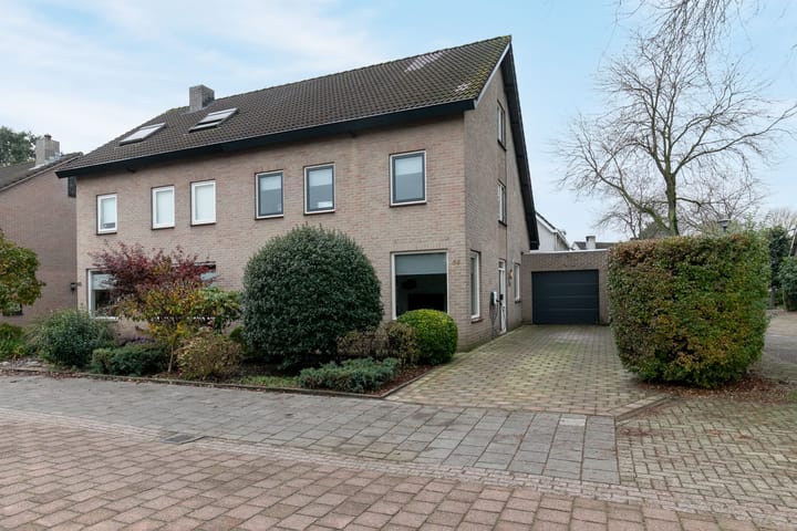 Foto 5 van Dr. J.M. den Uylstraat 65