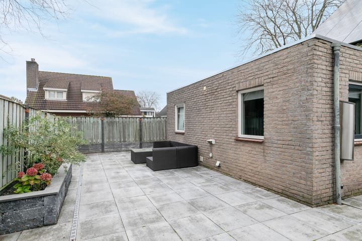 Foto 47 van Dr. J.M. den Uylstraat 65