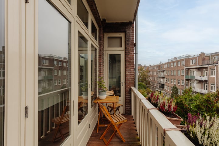 Bekijk foto 10 van Milletstraat 32-3