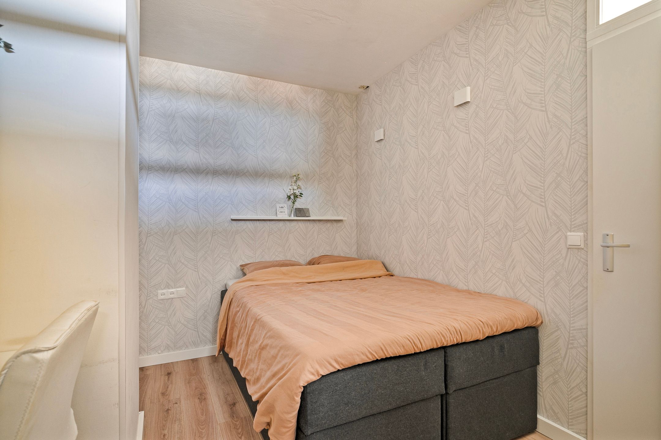 Foto 15 van Van der Hagenstraat 933