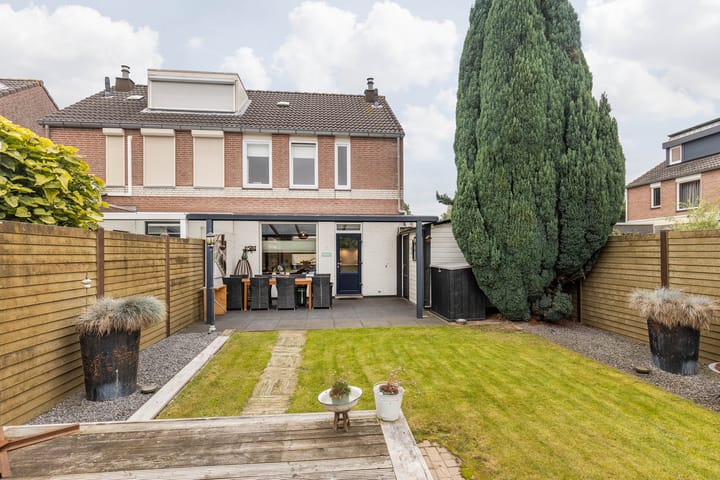 Foto 32 van Kapelaan Wijnensingel 99