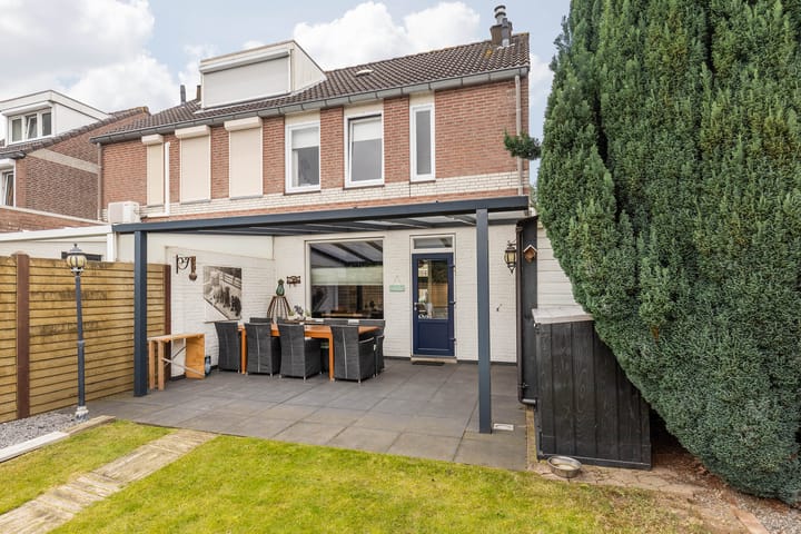 Foto 33 van Kapelaan Wijnensingel 99