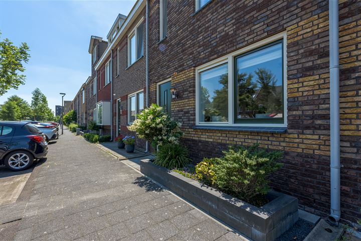 View photo 55 of Mitrastraat 12