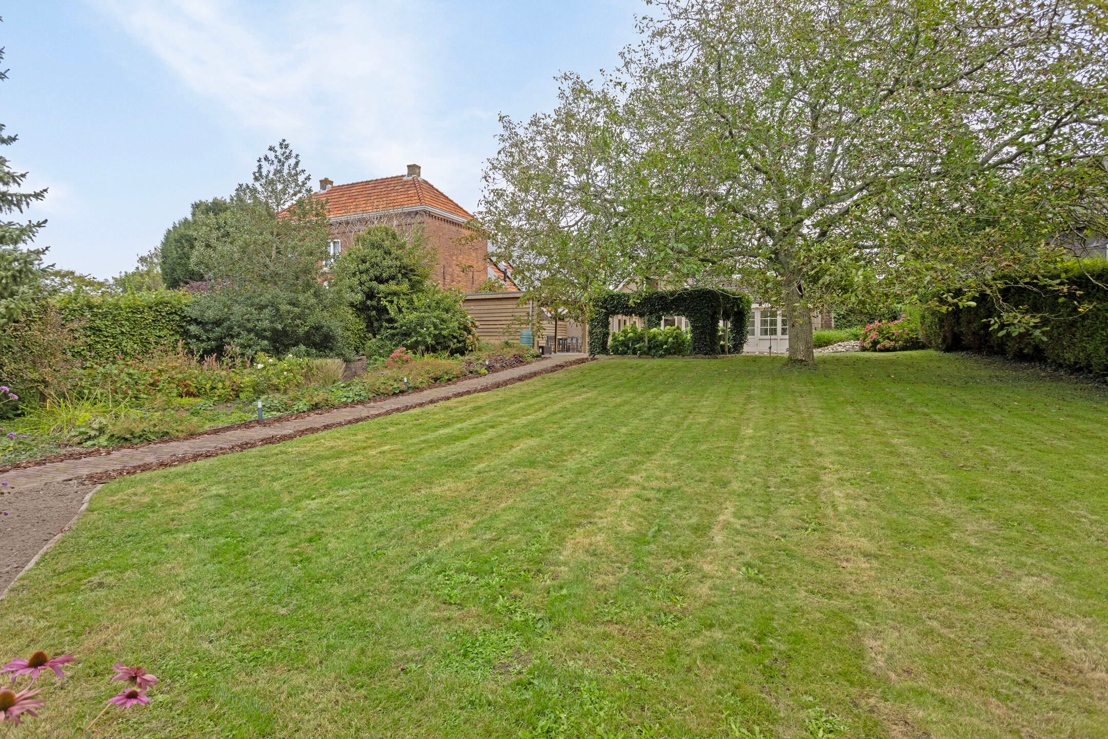 Foto 51 van Eijkhovenstraat 9