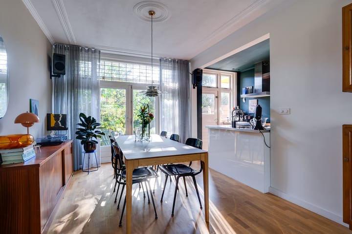 Foto 14 van Van Baerlestraat 50