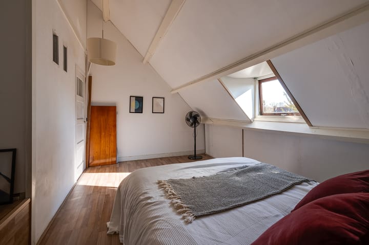 Foto 28 van Van Baerlestraat 50