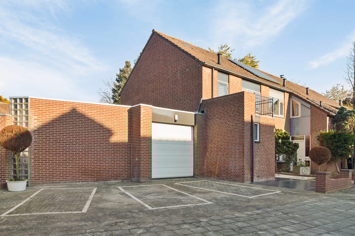 Foto 3 van Theo Driessenhof 8