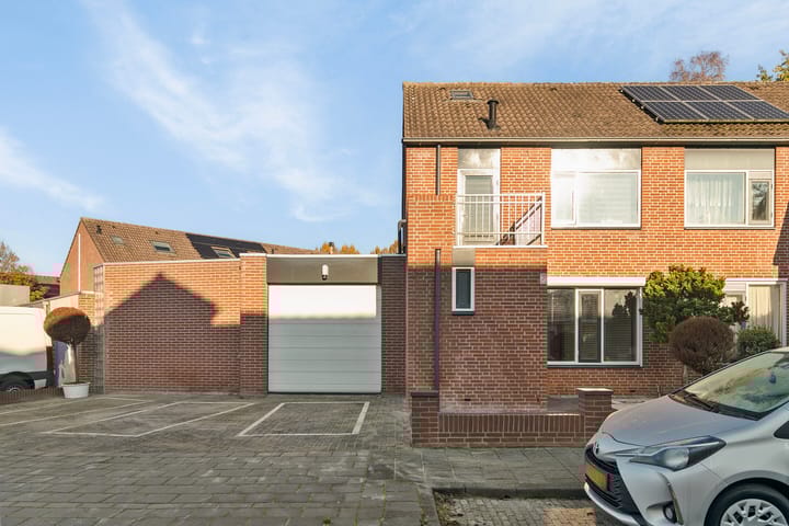 Foto 1 van Theo Driessenhof 8