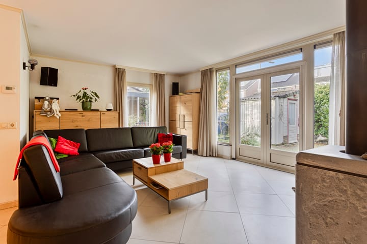 Foto 15 van Elzenlaan 9