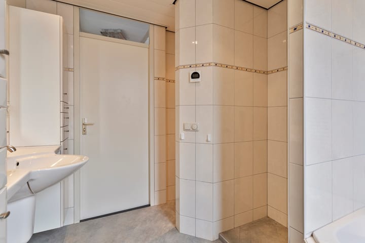 Foto 33 van Elzenlaan 9