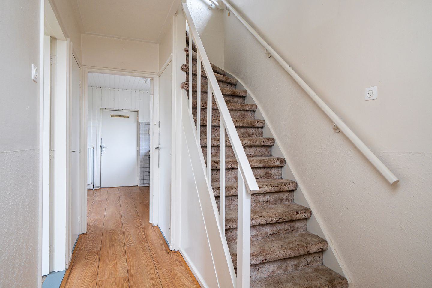 Foto 10 van Homear 27-A