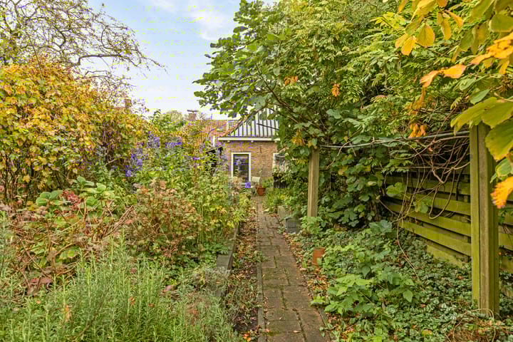 Photo 22 of Buorren 6