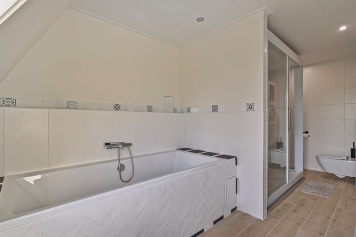 Foto 25 van Valkenboskade 334