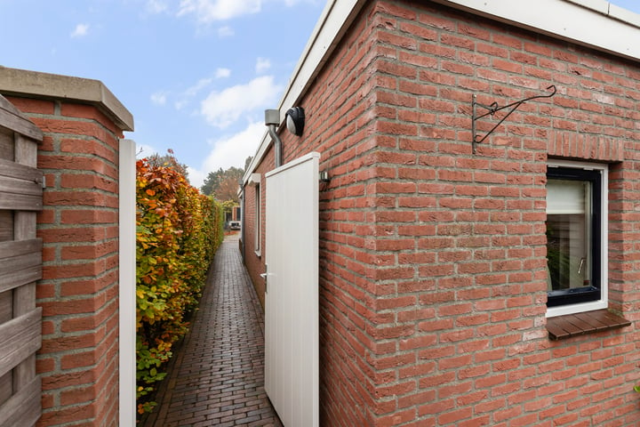 Bekijk foto 40 van Ter Maatstraat 60