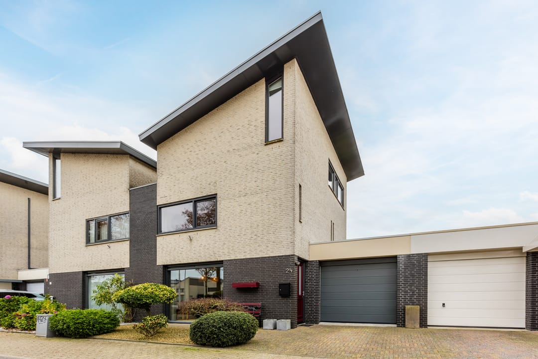 Photo 1 of Milheezestraat 24