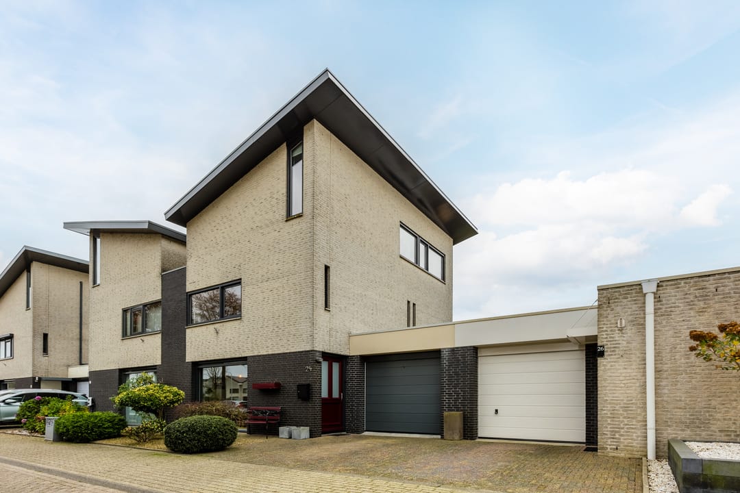 Photo 46 of Milheezestraat 24