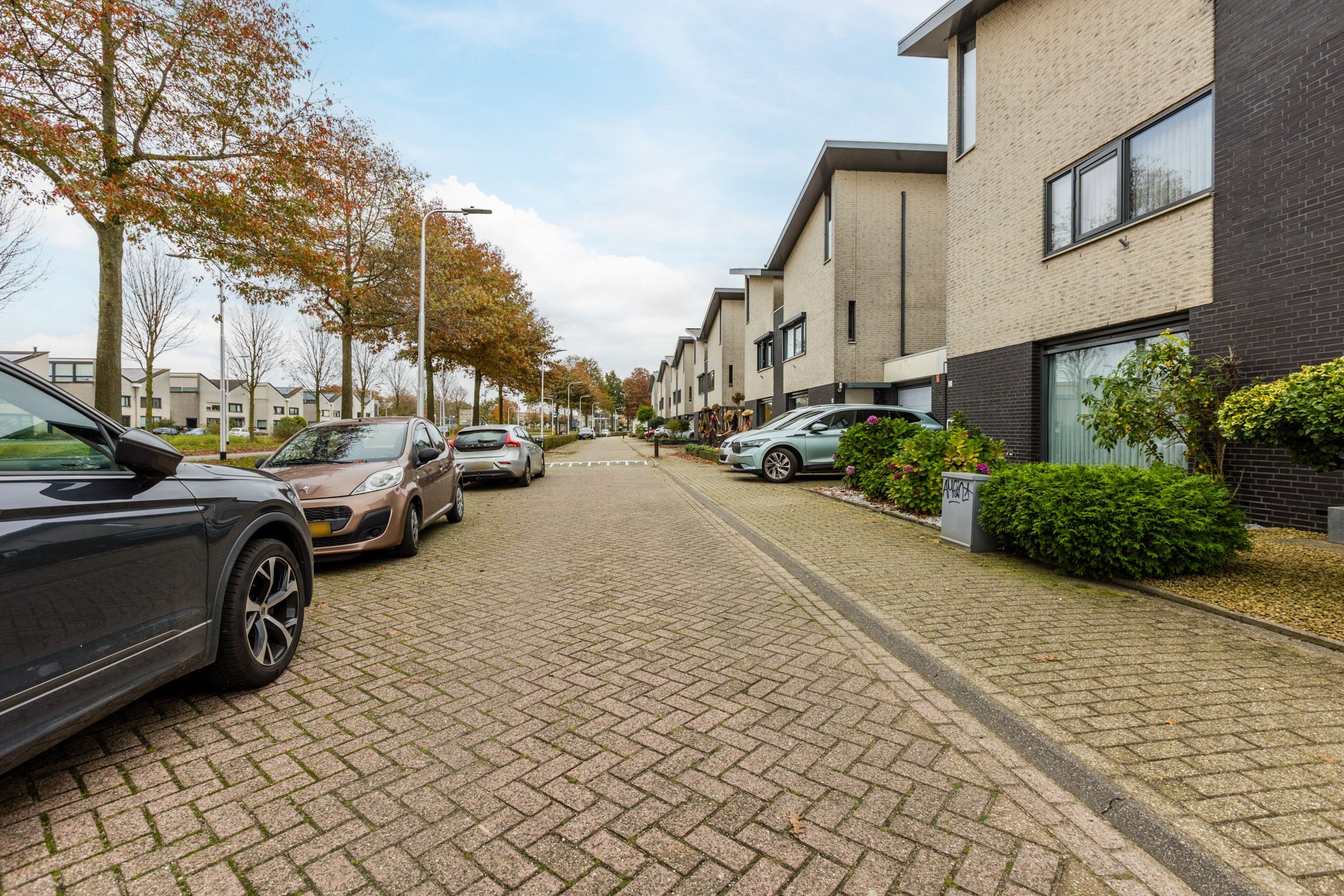 Photo 48 of Milheezestraat 24