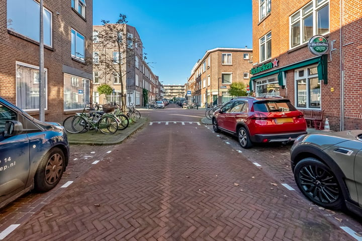 Bekijk foto 39 van Pahudstraat 46